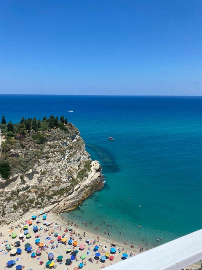 Hotel BlueMind Tropea Exterior foto