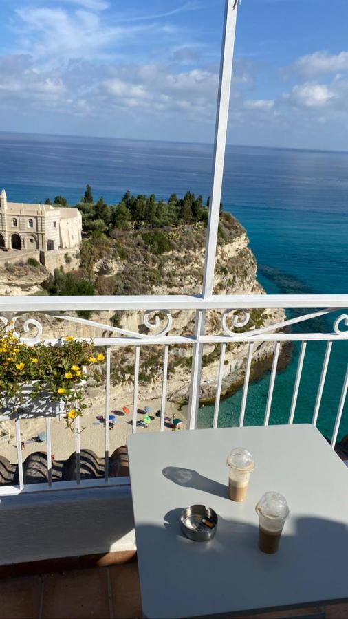Hotel BlueMind Tropea Exterior foto