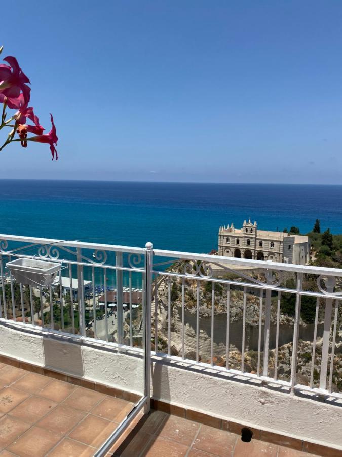 Hotel BlueMind Tropea Exterior foto