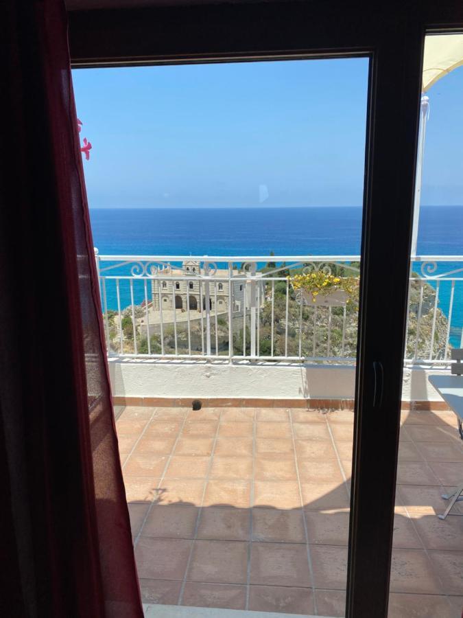 Hotel BlueMind Tropea Exterior foto