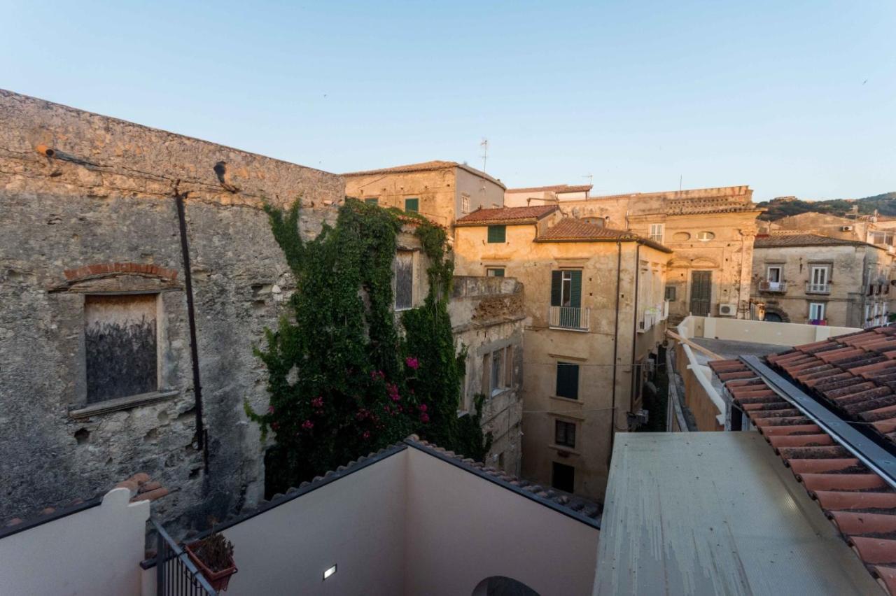 Hotel BlueMind Tropea Exterior foto