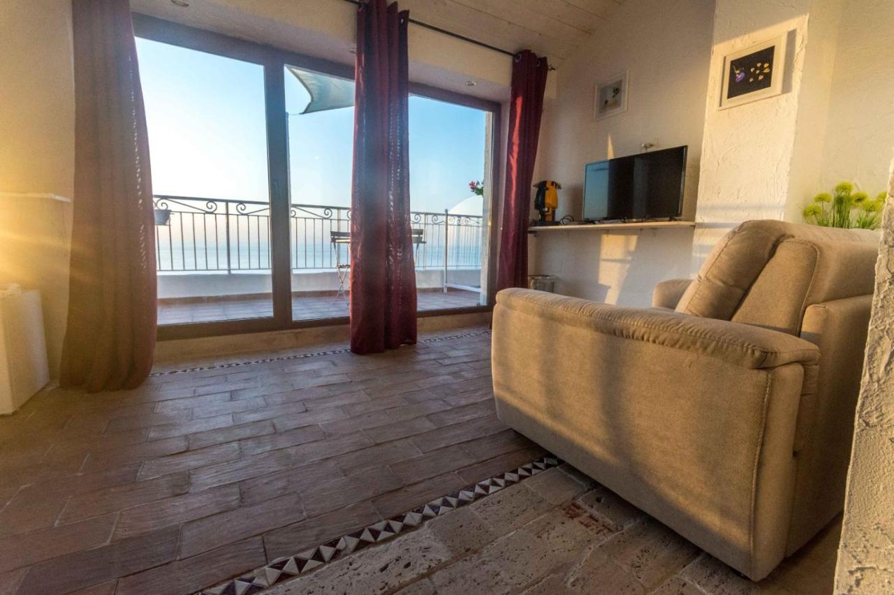 Hotel BlueMind Tropea Exterior foto