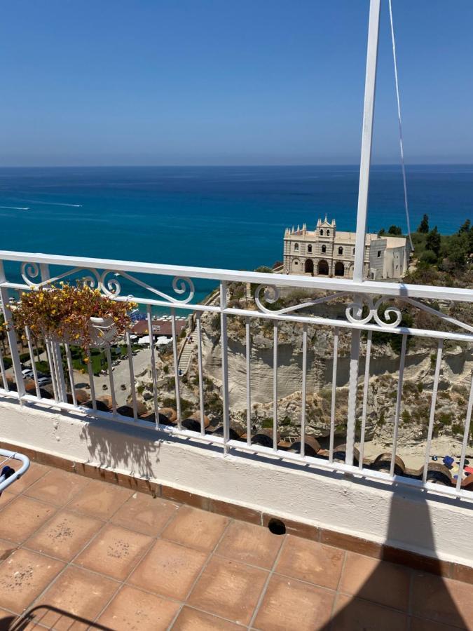 Hotel BlueMind Tropea Exterior foto