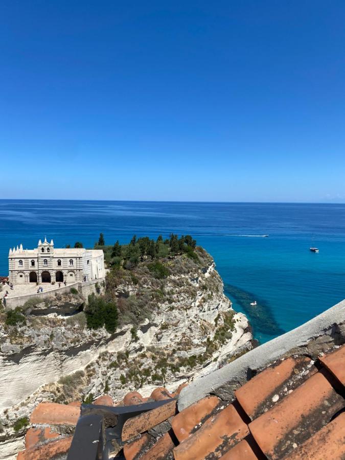 Hotel BlueMind Tropea Exterior foto