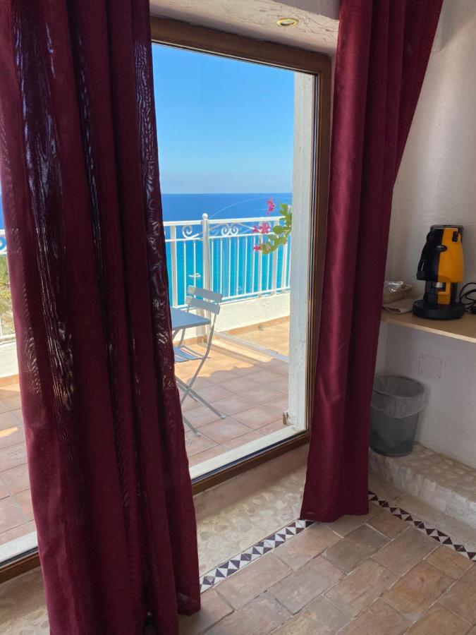 Hotel BlueMind Tropea Exterior foto