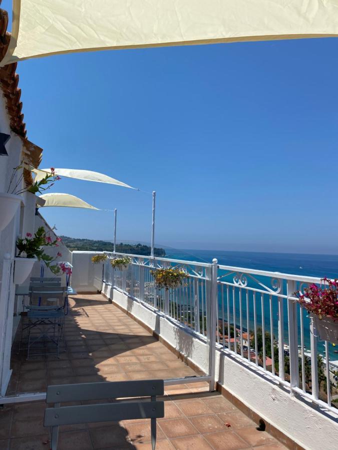 Hotel BlueMind Tropea Exterior foto