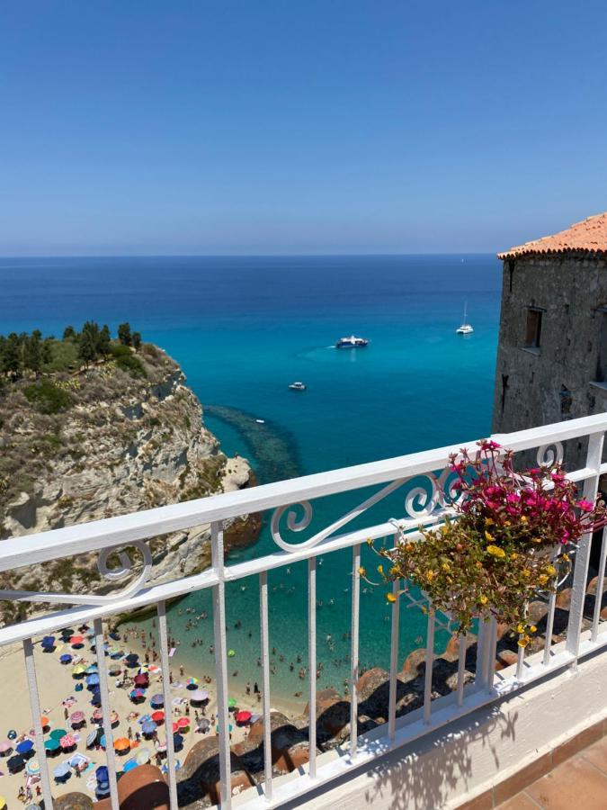 Hotel BlueMind Tropea Exterior foto