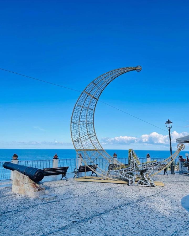 Hotel BlueMind Tropea Exterior foto